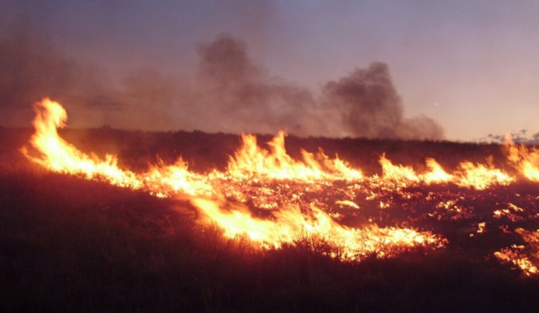 North Chicago Trackside Fires Send Smoke Across Suburbs, Halt Metra Service
