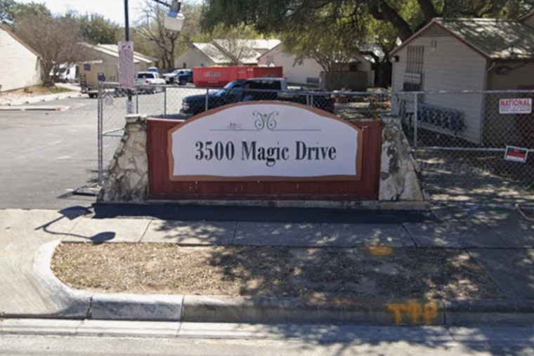 North Side Stickup, 67-Year-Old Stabbed In San Antonio Street Robbery