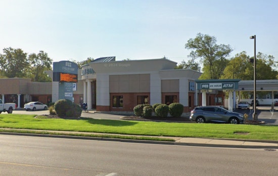 O'Fallon Cops Hunt Highway 50 Bank Heist Suspect