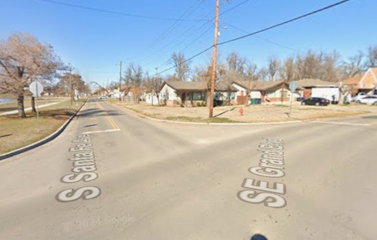OKC Cop Hitches Wild Hood Ride To Tackle Teen On Minibike