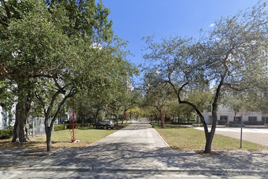 Overtown Smoke Show: Neighbors Get Say On Who Runs People’s Bar-B-Que