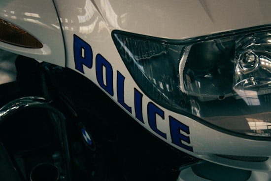Pre-Dawn Stickup, Gunmen Rob 37-Year-Old In Palolo, Vanish Into Dark