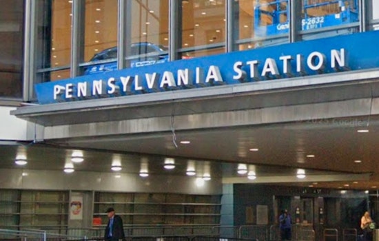 Penn Station Platform Horror As 55 Year Old Man Found Dead In C And E Waiting Area
