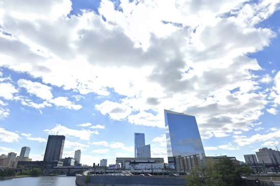 Philly Braces For Soggy Friday Night As Weekend Warm‑Up Rolls In