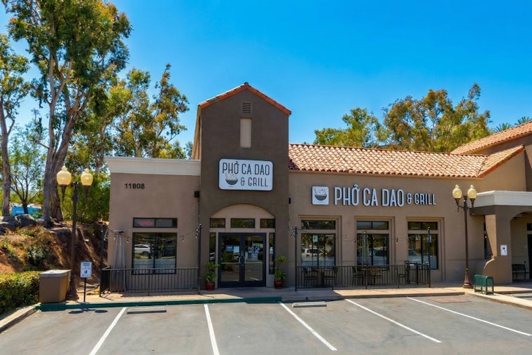 Pho Ca Dao Got Shut Down for Vermin and Bad Temps. It Also Got Back Open Before Sundown.