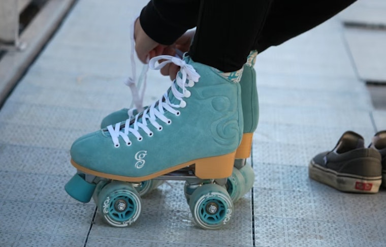 Pigeon’s Roller Rink Closing in Long Beach