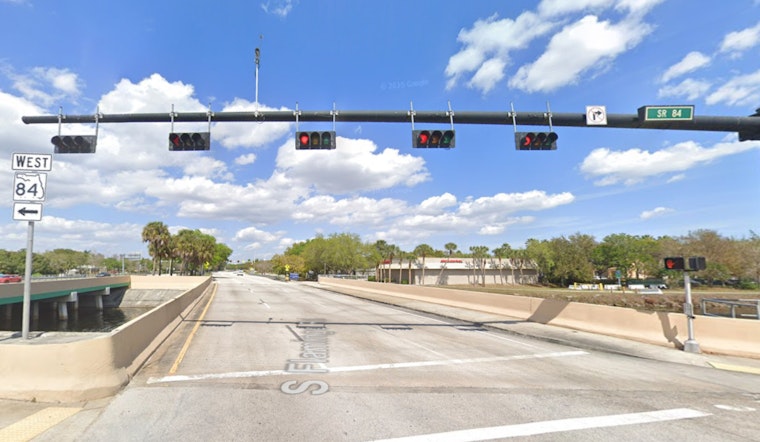 Plantation Police Search After Suspect Flees, Child Left Behind