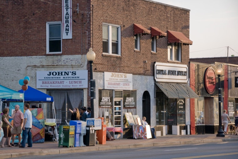Plot Twist Bar To Shake Up Plaza Midwood With Coffee, Cocktails And THC
