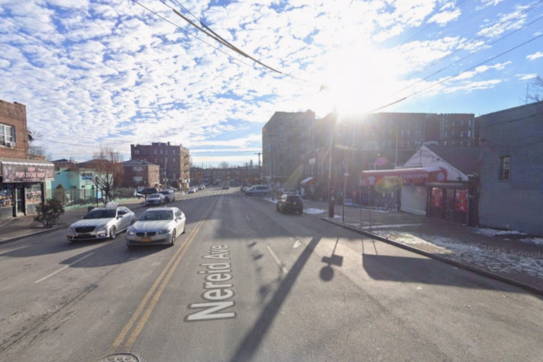 Pre-Dawn Gunfire Erupts Outside 708 Nereid Ave, Shooter Flees in Bronx