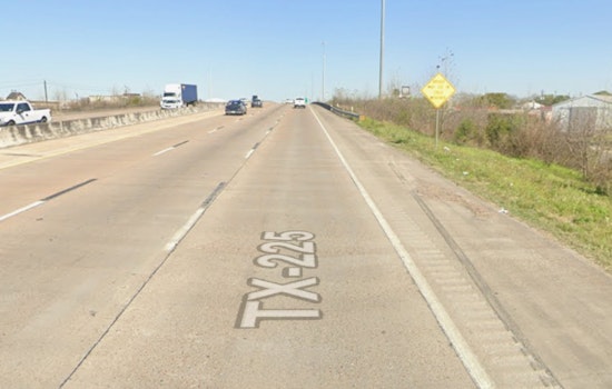 Pre-Dawn Highway 225 Chaos As Pasadena Pedestrian Is Struck And Killed