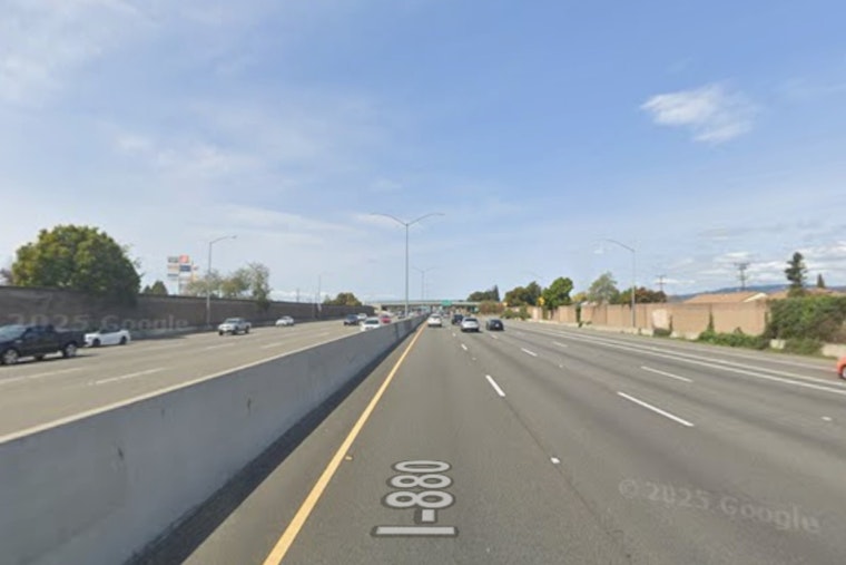Pre-Dawn I-880 Crash In San Leandro Leaves 2 Dead, 1 Injured