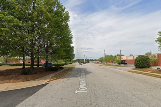 Predawn Shock on Towne Centre Village Drive as Man Found Dead in Car