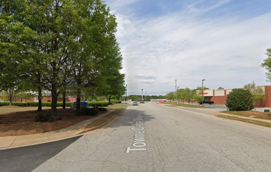 Predawn Shock on Towne Centre Village Drive as Man Found Dead in Car