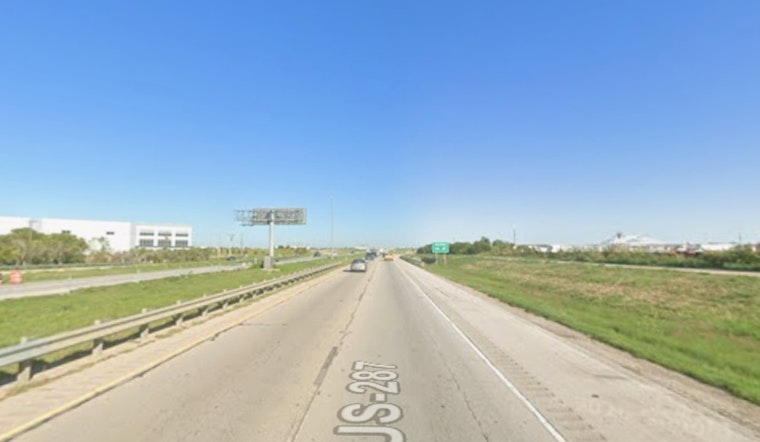 Predawn US 287 Crash Near Blue Mound Leaves One Dead, Shuts Northbound Lanes