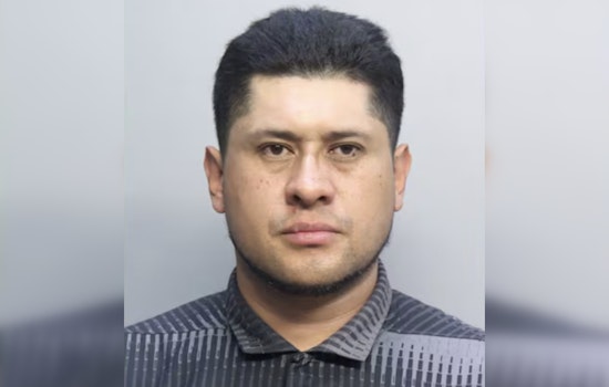 Queens Fan Busted Hocking Bogus WBC Tickets Outside loanDepot Park
