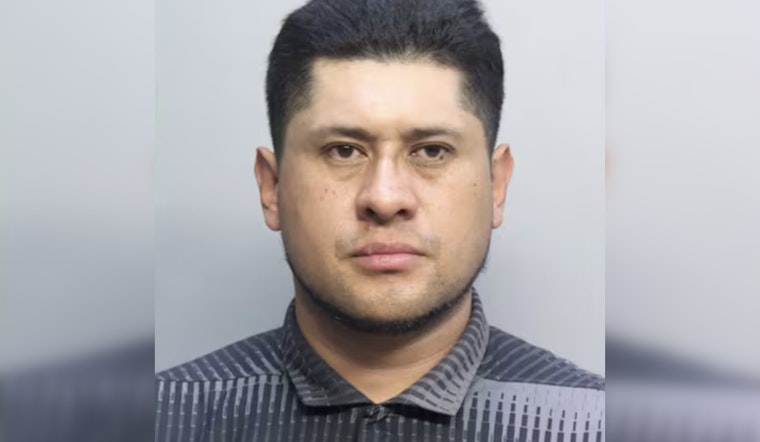 Queens Fan Busted Hocking Bogus WBC Tickets Outside loanDepot Park