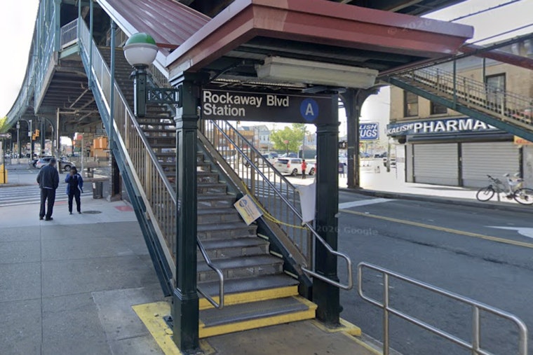 Queens Rider Dragged After A Train Clips Rockaway Blvd Platform Edge