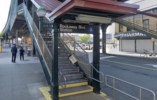 Queens Rider Dragged After A Train Clips Rockaway Blvd Platform Edge