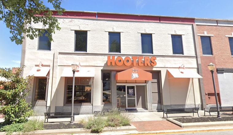 Queens Stunned As Last NYC Hooters Quietly Shutters In Fresh Meadows