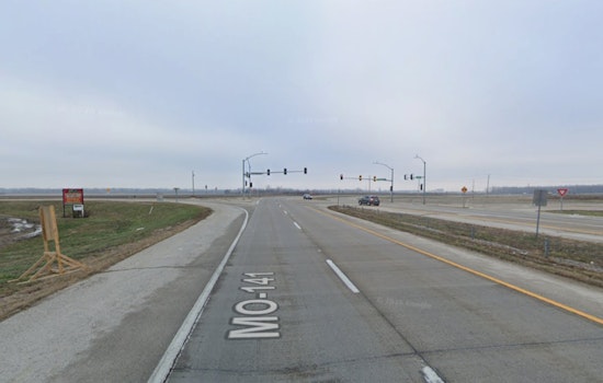 Raised Dump Bed Turns Highway 141 Into Signal-Smashing Mess Near Maryland Heights