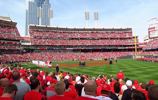 Reds Opening Day Mayhem As Cops Shut Down The Banks