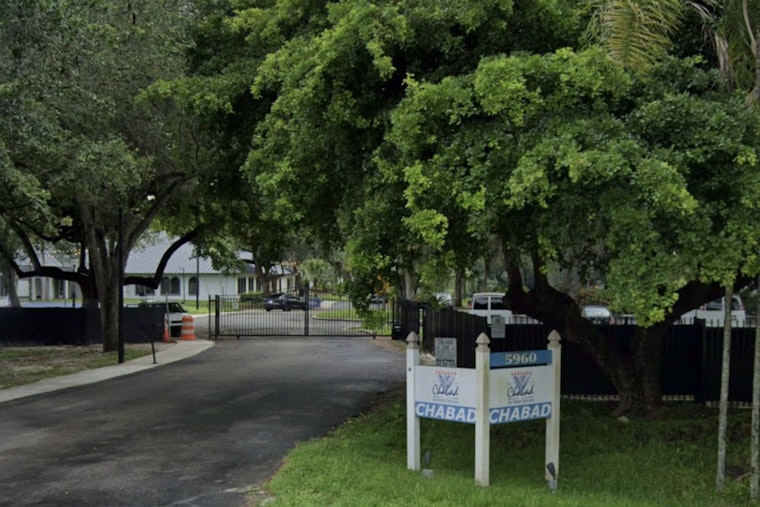 Rifle Guard And Rattled Parents: Cooper City Chabad On Edge After Antisemitic Threats