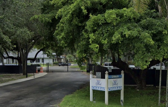 Rifle Guard And Rattled Parents: Cooper City Chabad On Edge After Antisemitic Threats