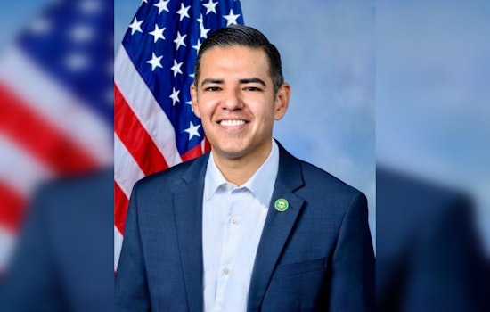 Robert Garcia Spotted at Las Vegas Casino During Shutdown
