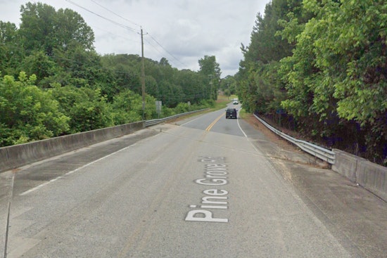 Roswell Cops Swarm Cobb Line After Armed Robbery Suspect Bolts Into Woods
