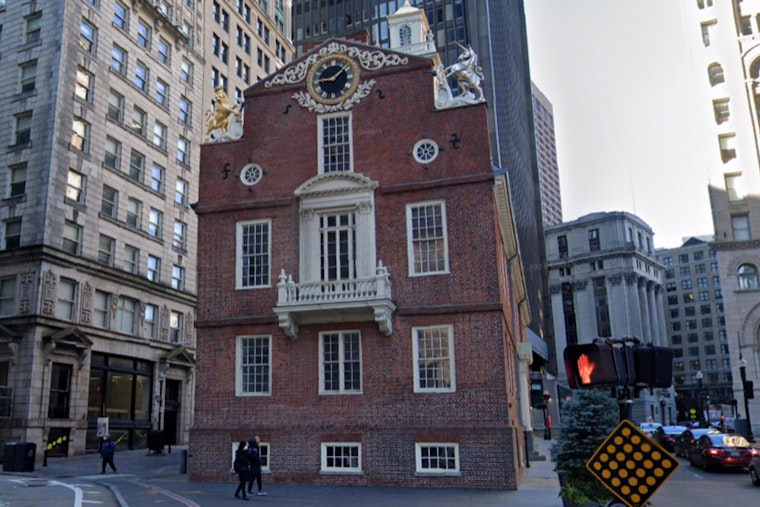 Rusty Beams Under Freedom Trail Spur Federal Rescue For Old State House Plaza