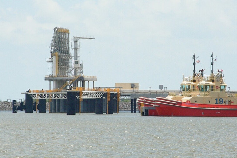 Sabine Pass Mega Terminal Finally Fires Up First Golden Pass LNG Train