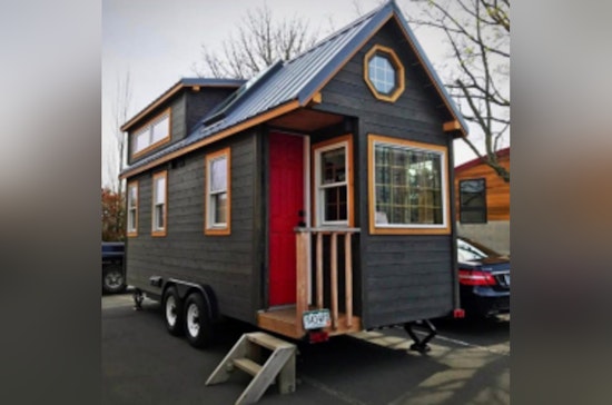 Sacramento Considers Cottages On Wheels For Backyards