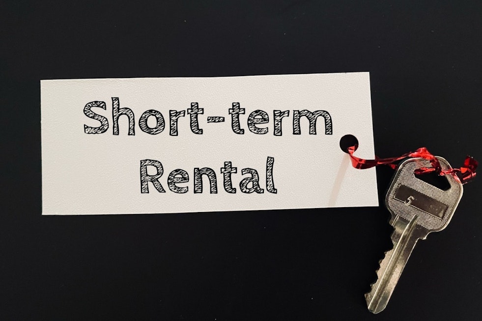 Sacramento Panel Fires First Shot In Airbnb Crackdown