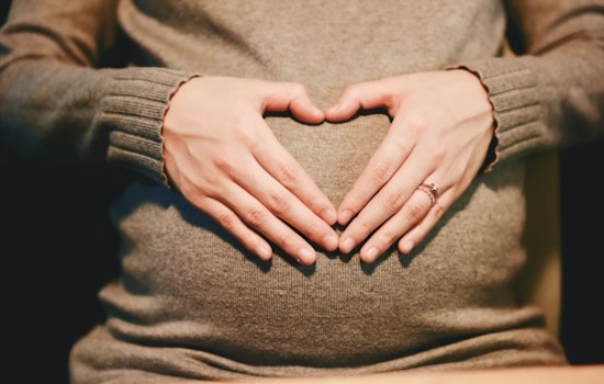 Sacramento Pols Go to Bat for Moms With Paid Pregnancy Leave, Cheaper Child Care