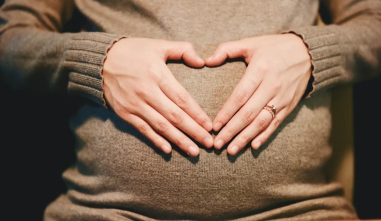 Sacramento Pols Go to Bat for Moms With Paid Pregnancy Leave, Cheaper Child Care