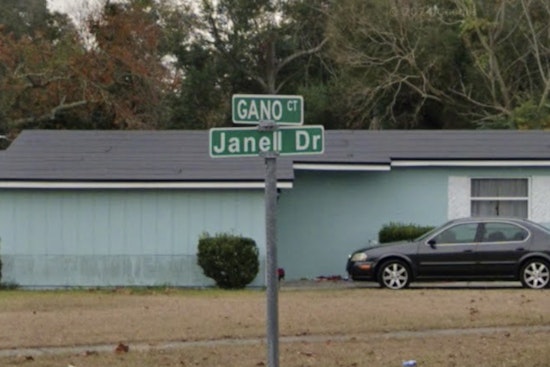 SaferWatch Alert Sends Deputies Swarming Quiet Orange Park Corner