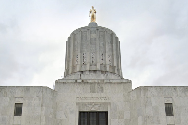 Salem Crowd Packs Capitol To Take On Oregon’s Special Ed Funding Cap
