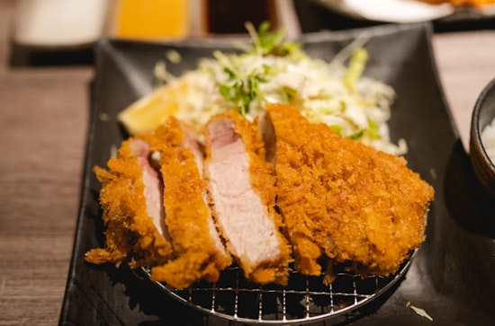 Sawtelle's Ten No Meshi Draws Lines With Wagyu Katsu