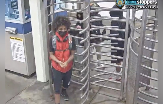 Scooter Swinging Crew Jumps Teens On Bronx 2 Train