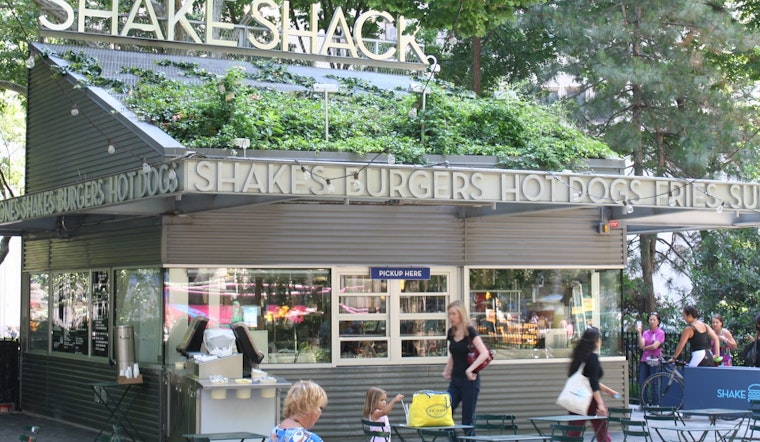 Shake Shack Plots 2026 Debut At Woodbury Lakes