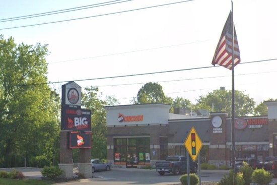 Shaq's Big Chicken Goes Dark In Clio After Sudden Health Order