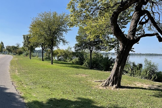 Sinkhole Stuns White Rock Lake As Popular Trail Stretch Suddenly Shuts Down