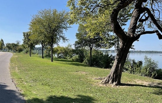 Sinkhole Stuns White Rock Lake As Popular Trail Stretch Suddenly Shuts Down