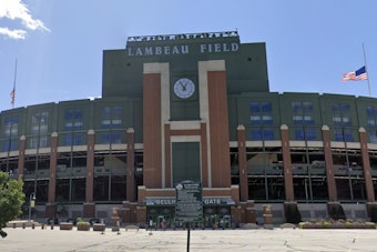 Sirens and Smoke at Lambeau as Fire Crews Knock Down Stadium Blaze