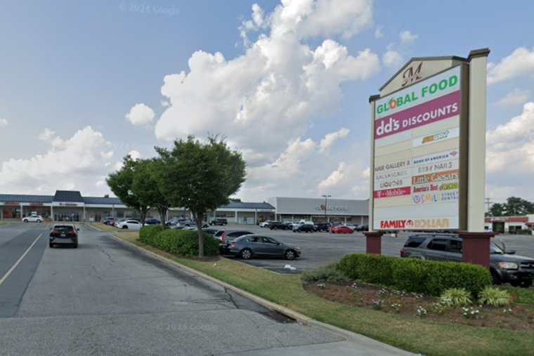 Smash-and-Grab Spree Shatters Morning Rush At Woodlawn Strip Mall