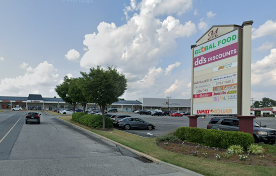Smash-and-Grab Spree Shatters Morning Rush At Woodlawn Strip Mall