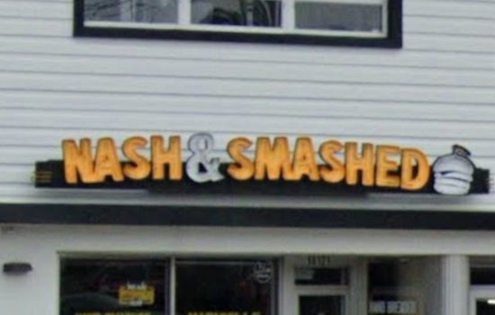 Smash Hit: Nash & Smashed Targets Triangle Town Crowd