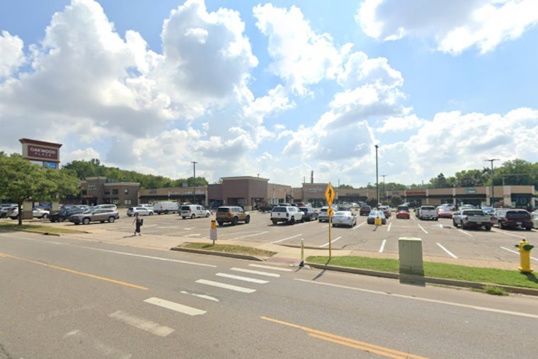 Smashburger Invasion: 5th Street Burger Targets Kalamazoo’s Oakwood Plaza