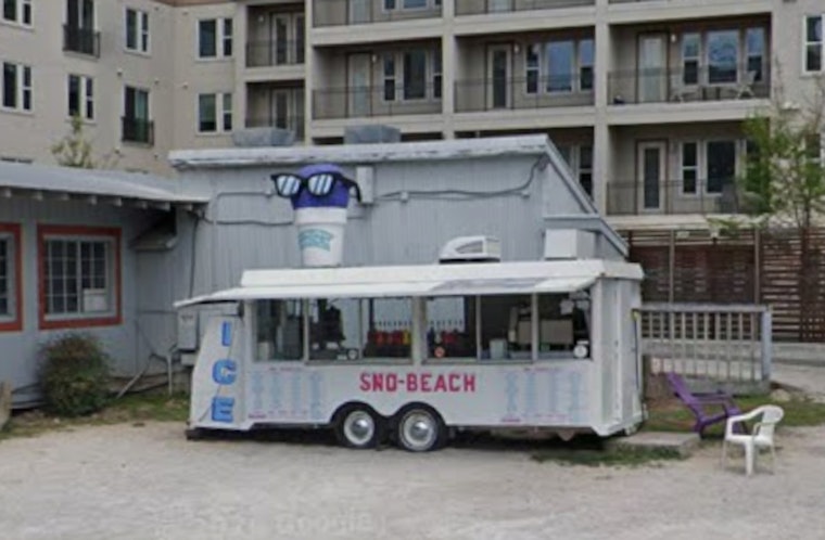 Sno‑Beach Reopens in Austin With House‑Made Flavors