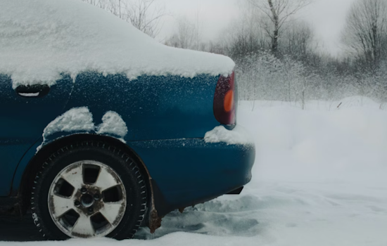 Snow Slackers Beware: Maryland Drivers Ordered To Ditch Ice Or Pay Up